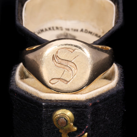 The Vintage 9ct Gold 'S' Signet Ring