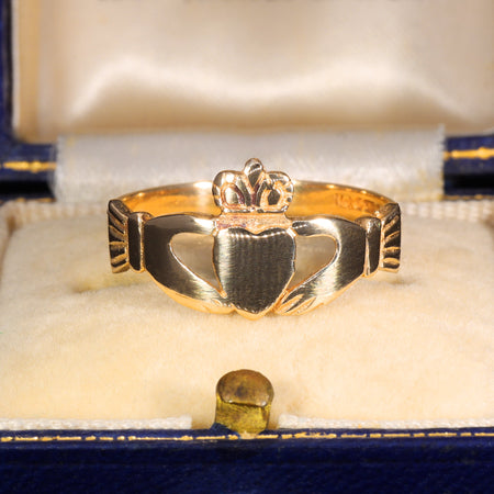 The Vintage 1993 9ct Gold Claddagh Traditional Ring