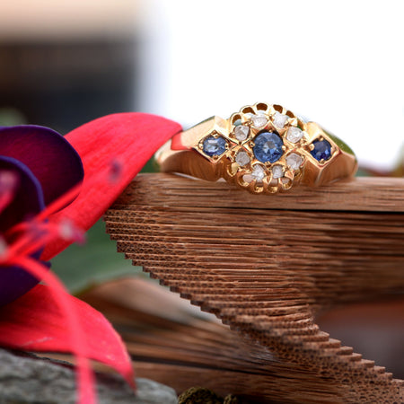 The Art Deco Cornflower Blue Sapphire & Diamond Engagement Ring - Antique Jewellers