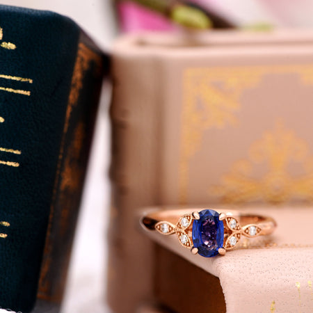 18 Carat Gold Clear Royal Sapphire Ring - Antique Jewellers