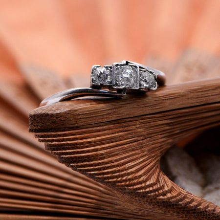Crossed Setting Three Stone Diamond Engagement Ring, Art Deco, 18ct Gold & Platinum, N - Antique Jewellers
