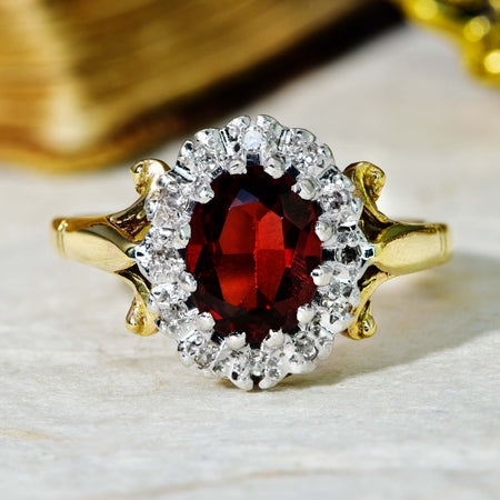 The Vintage 1977 Garnet and Diamond Classic Ring - Antique Jewellers