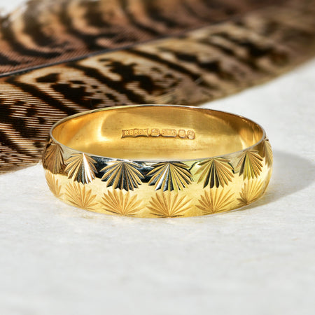 The Vintage 1990 9ct Gold Leaf Patterned Wedding Ring - Antique Jewellers
