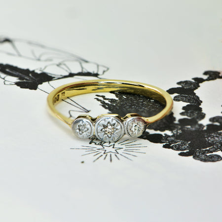 The Vintage 1946 Starburst Three Diamond Ring - Antique Jewellers