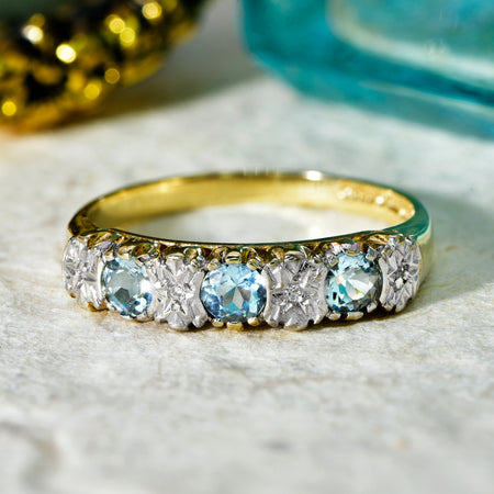 The Vintage 1989 Aquamarine and Diamond Oceanic Ring - Antique Jewellers