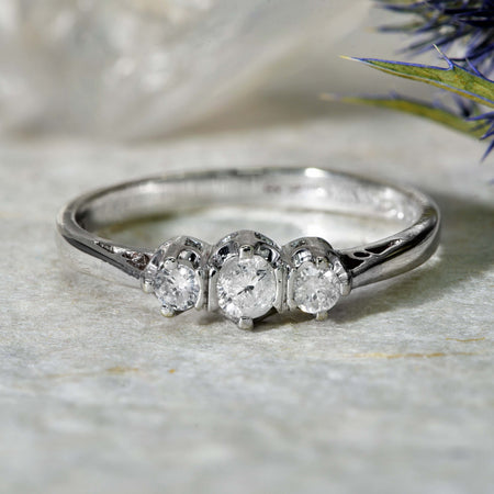 The Vintage Trio of Brilliant Cut Diamonds Ring - Antique Jewellers