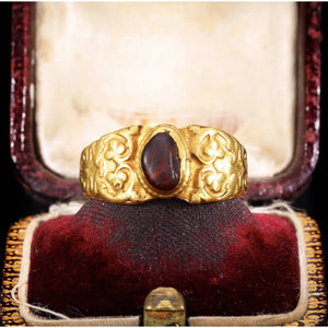 Rings with Expert Reports