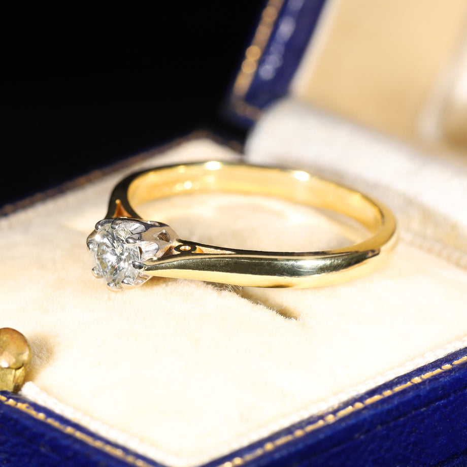 The Vintage 1990 Brilliant Cut Diamond Elegant Ring