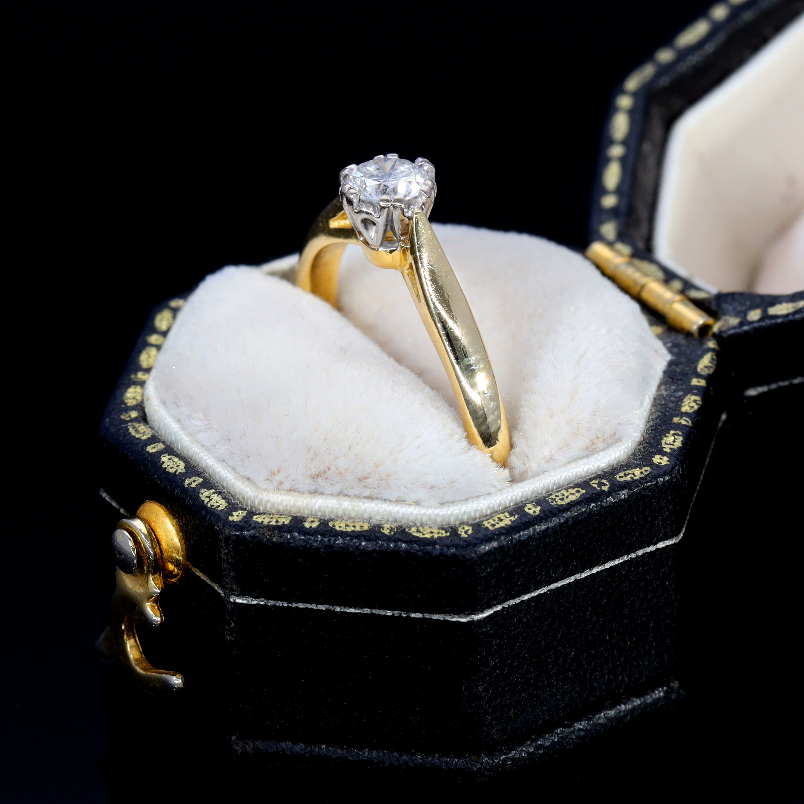 The Vintage Brilliant Cut Solitaire Diamond Splendid Ring - Antique Jewellers