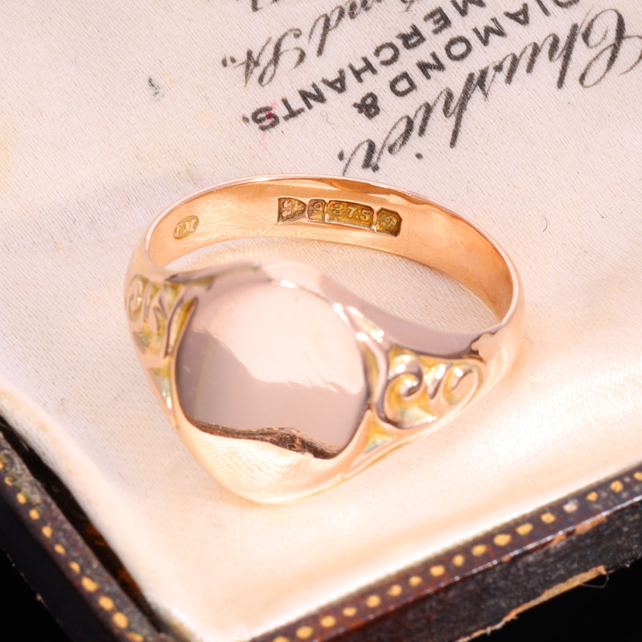 The Antique 1915 Oval Scrolled Signet Ring