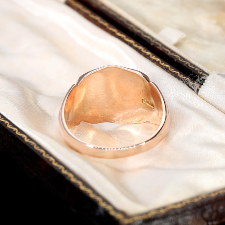 The Antique 1915 9ct Gold Shield Signet Ring - Antique Jewellers