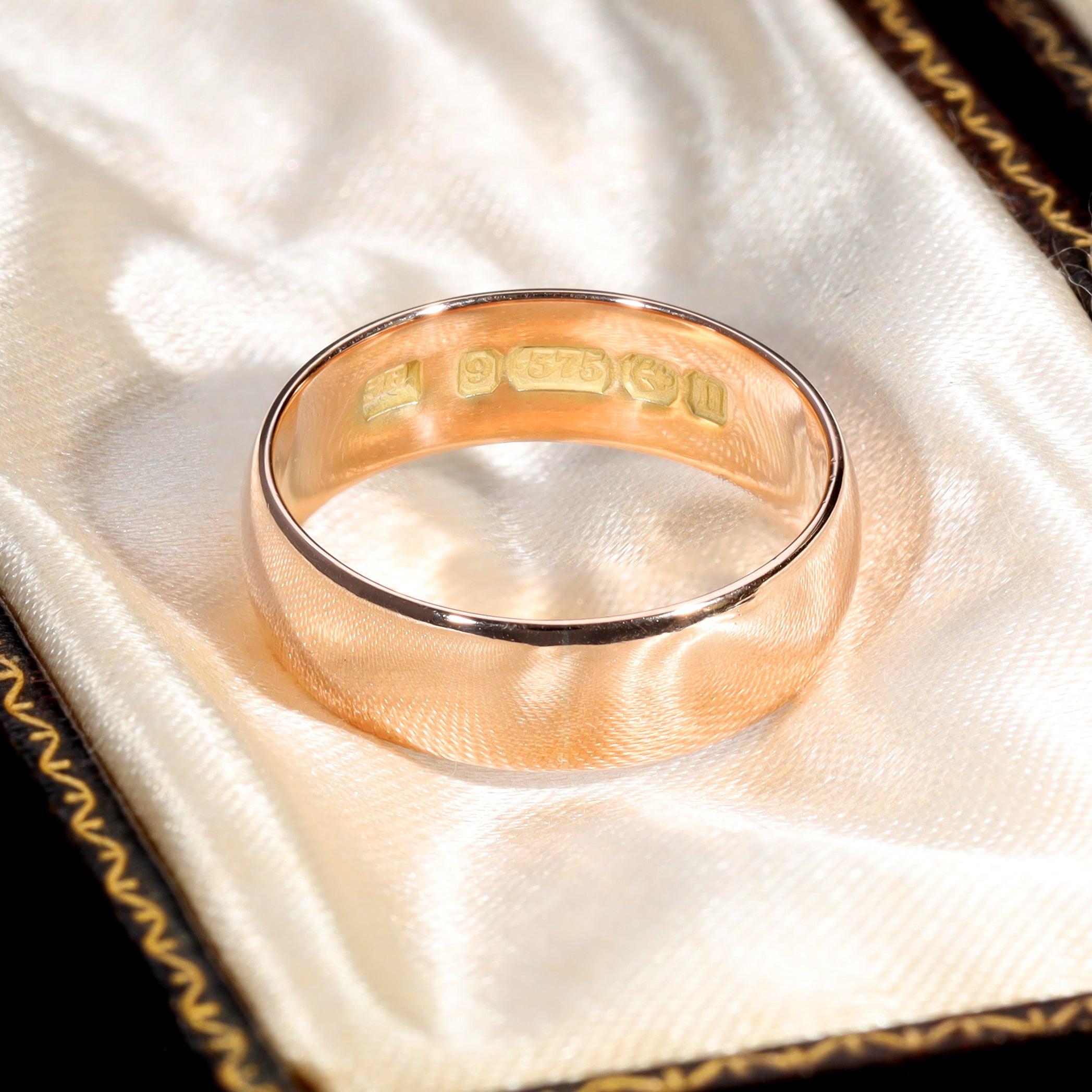 The Antique 1912 9ct Rose Gold Wedding Ring - Antique Jewellers
