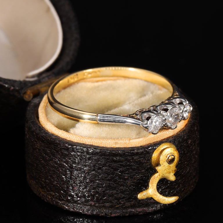 The Vintage Three Diamond Classic Sparkle Ring
