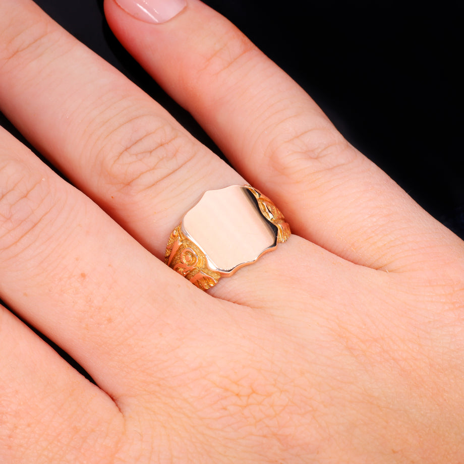 The Antique 1919 Shield Signet Ring