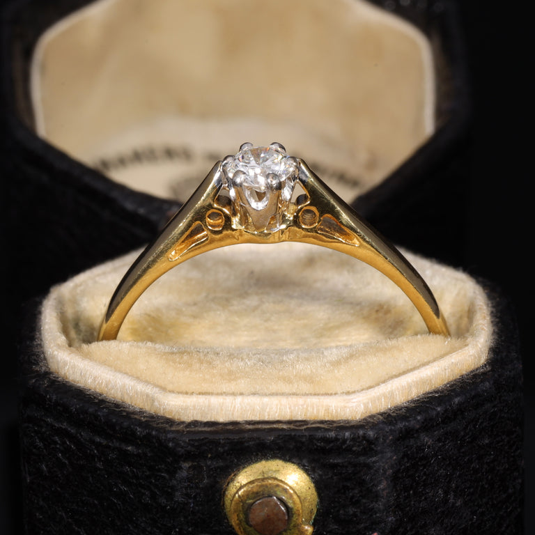 The Vintage 1989 Brilliant Cut Diamond Solitaire Dainty Ring