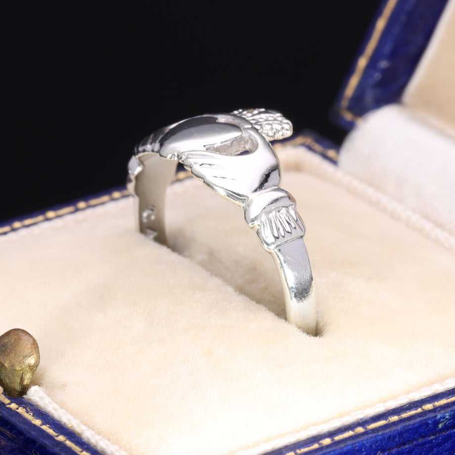 The Vintage 9ct White Gold Claddagh Ring