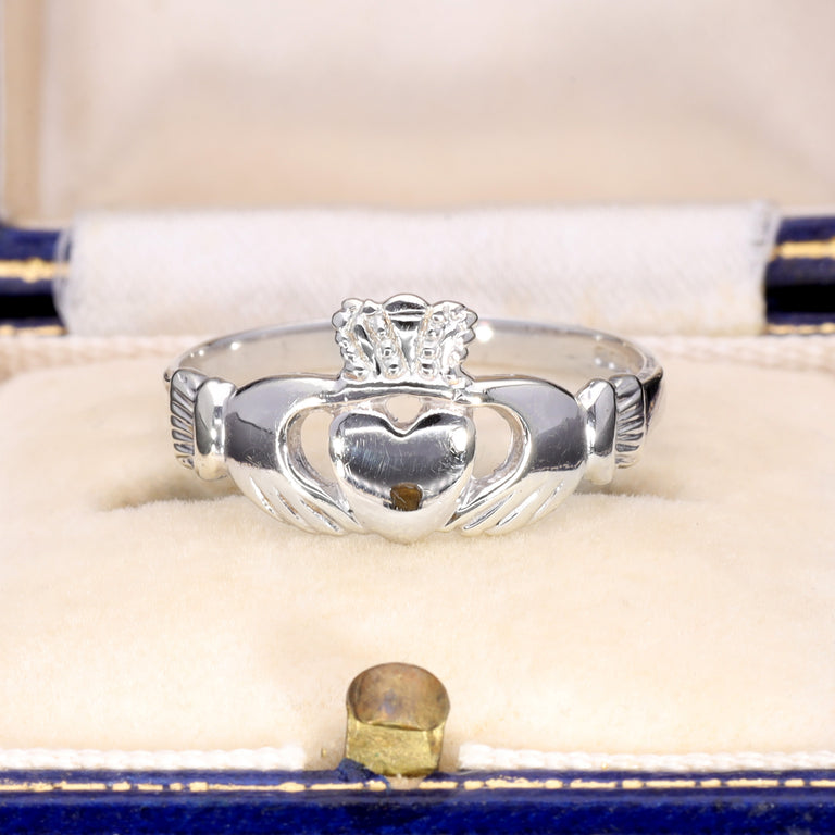 The Vintage 9ct White Gold Claddagh Ring