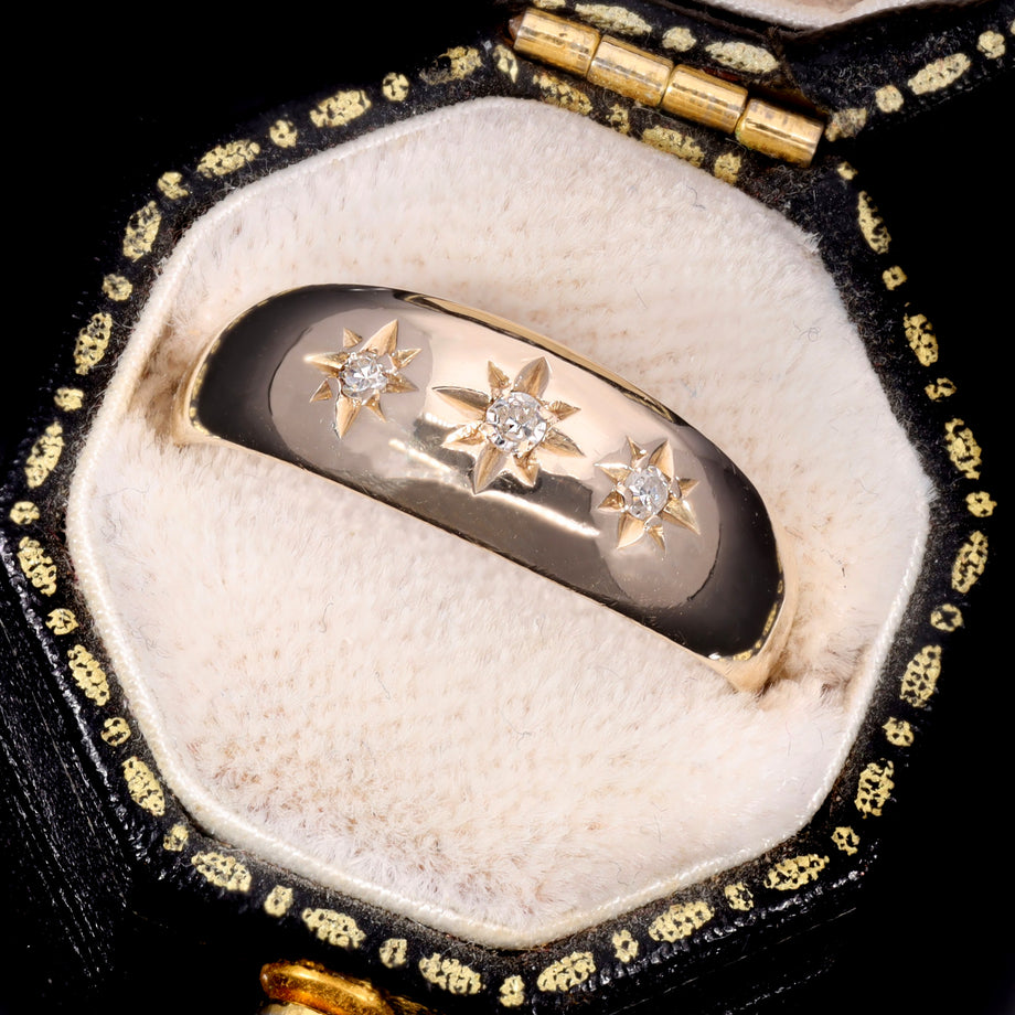 The Vintage 1981 Three Diamond Celestial Ring