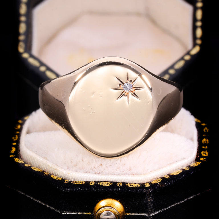 The Vintage 1989 Diamond Star Set Signet Ring