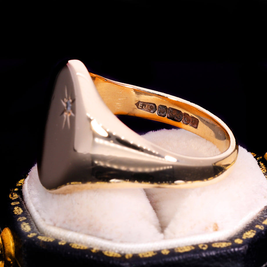 The Vintage 1989 Diamond Star Set Signet Ring