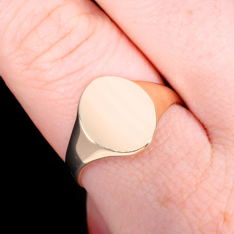 The Vintage 9ct Gold Plain Oval Signet Ring