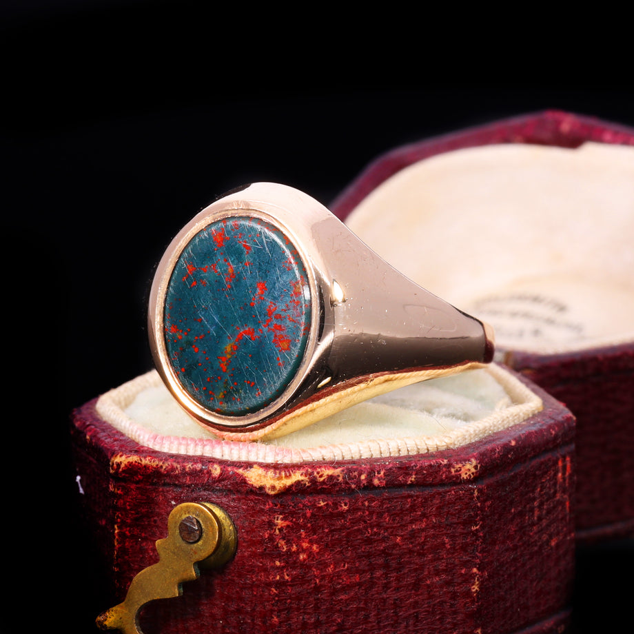 The Vintage 1969 9ct Gold Bloodstone Signet Ring