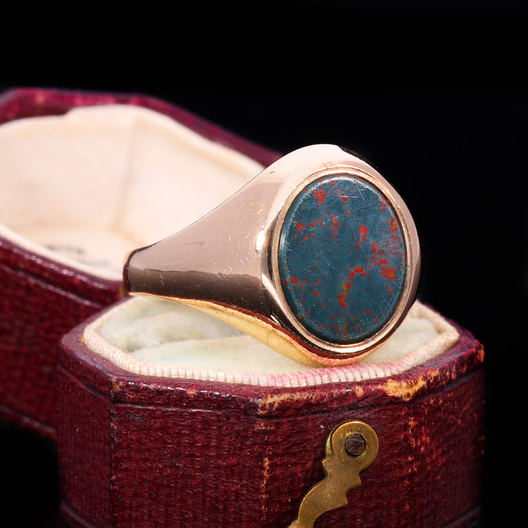 The Vintage 1969 9ct Gold Bloodstone Signet Ring