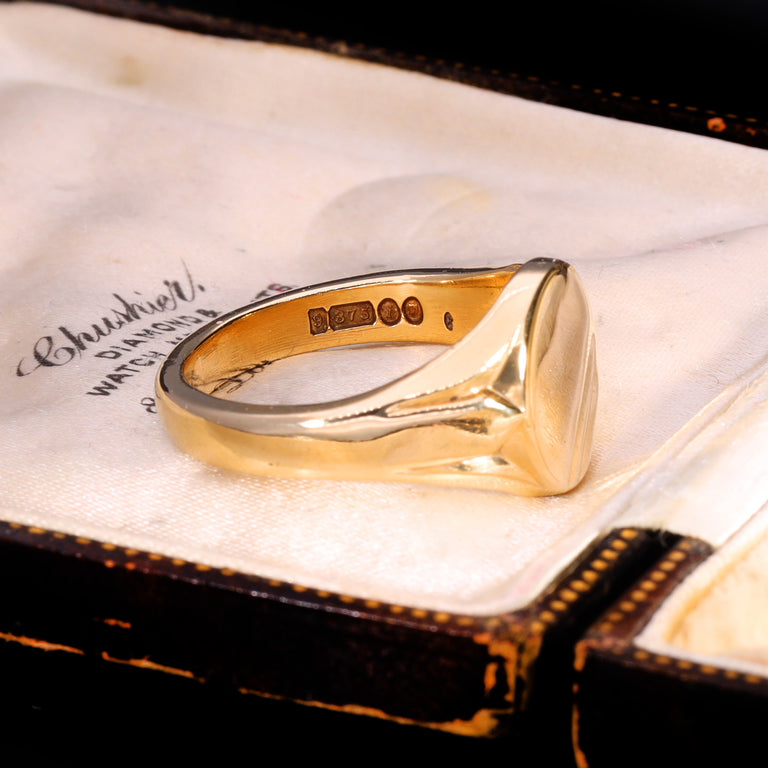 The Vintage 1964 9ct Gold 10.73g Signet Ring