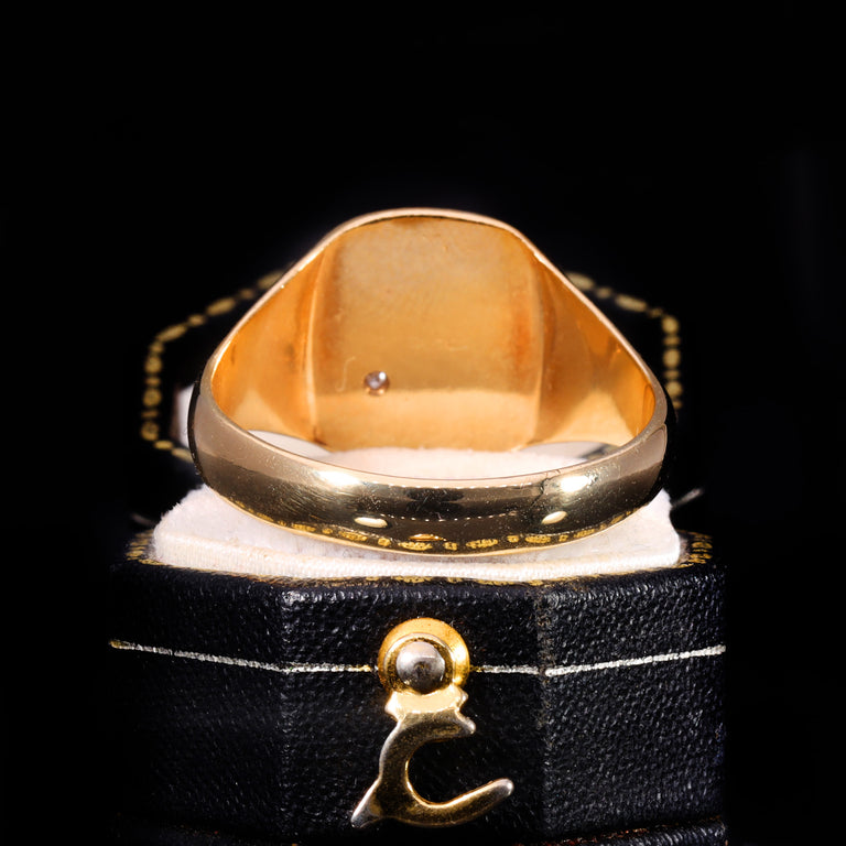 The Vintage 9ct Gold Star Set Diamond Signet Ring