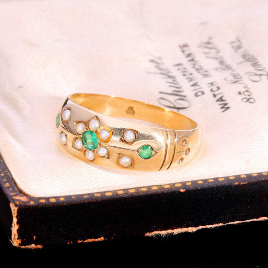The Vintage 1983 Emerald And Pearl Floral Ring