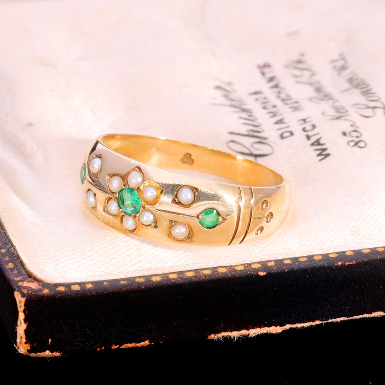 The Vintage 1983 Emerald And Pearl Floral Ring