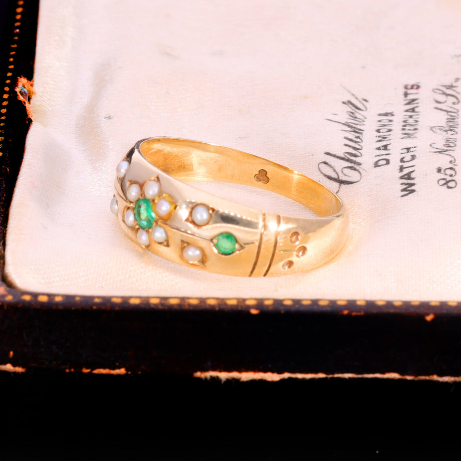The Vintage 1983 Emerald And Pearl Floral Ring