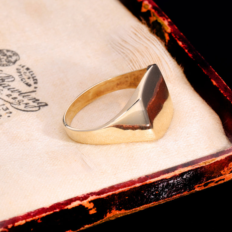 The Vintage 9ct Gold 4.69g Classic Signet Ring