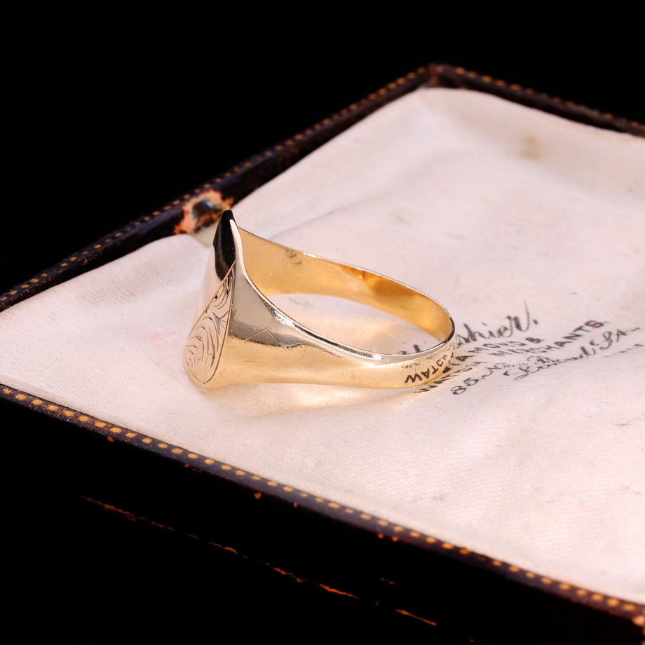 The Vintage 9ct Gold Square Diagonal Pattern Signet Ring
