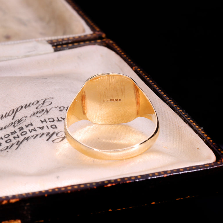 The Vintage 9ct Gold Square Diagonal Pattern Signet Ring