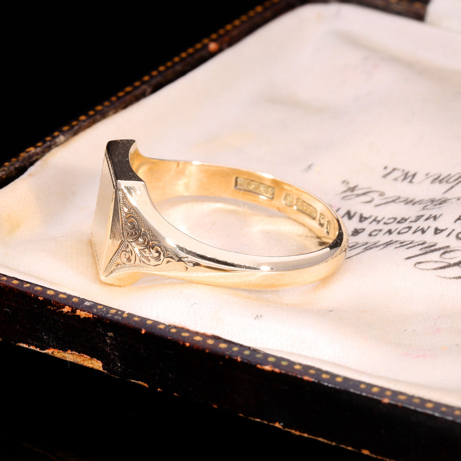 The Vintage 1952 9ct Gold Square Foliate Shoulder Signet Ring