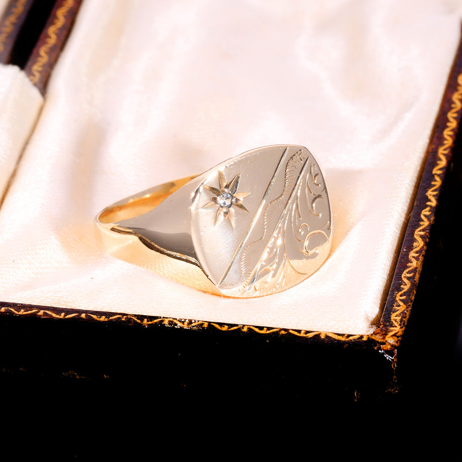 The Vintage Star Set Diamond Patterned Signet Ring