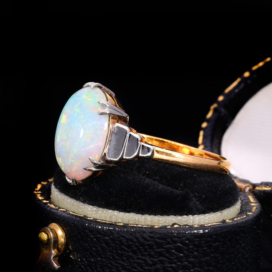 The Vintage 22ct Gold Stepped Shoulder Opal Ring