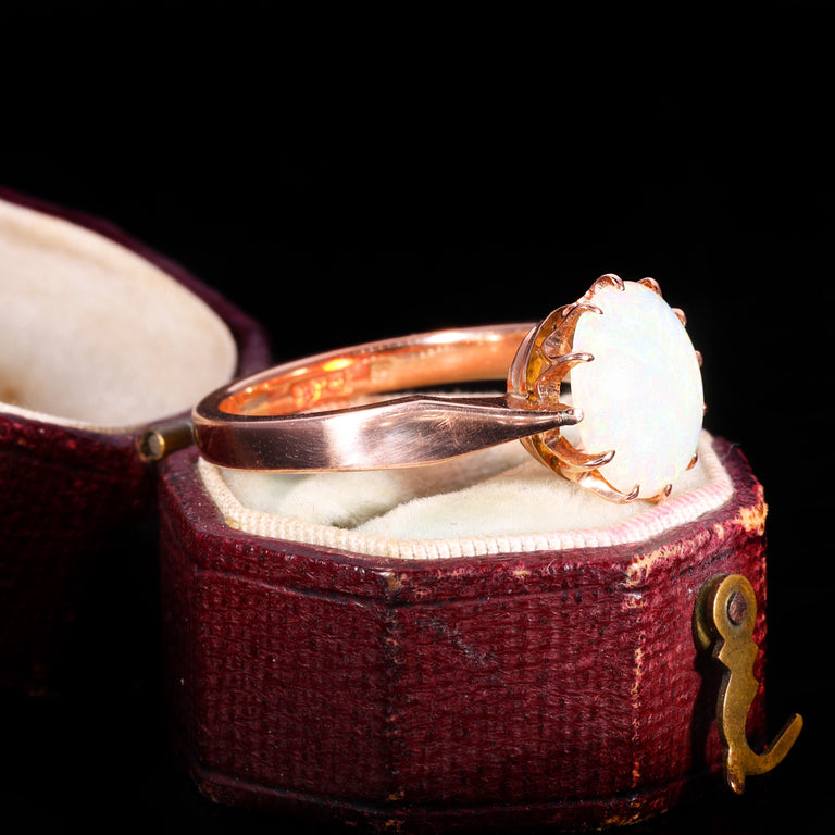 The Vintage 9ct Gold Opal Solitaire Ring