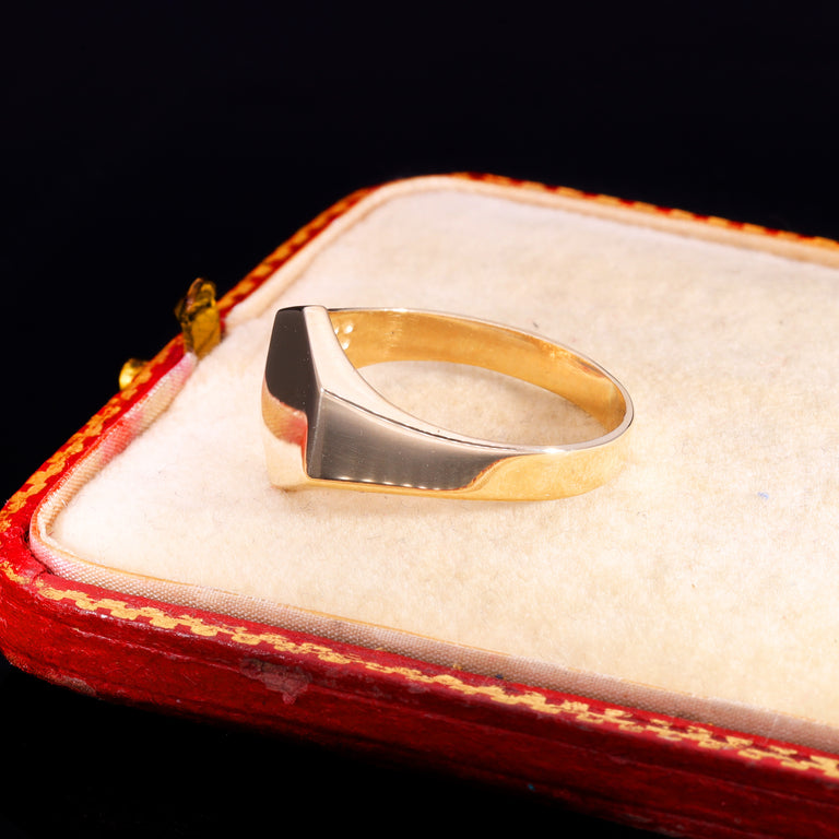 The Vintage 1987 9ct Gold Hexagonal Signet Ring