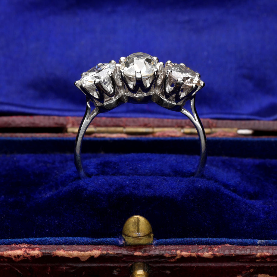 The Antique Magnificent 2.5 Carat Diamond Ring - Antique Jewellers