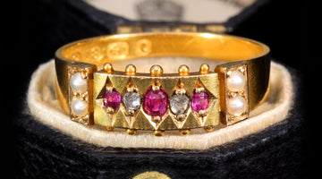 Wuthering Heights: What Was Jewellery REALLY Like in the Early 1800s?