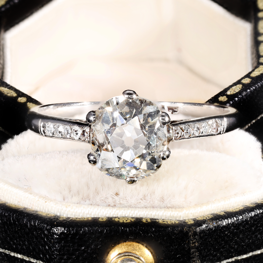 What is a Cushion Cut Diamond? Your Guide to This Stunning Cut