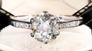 What is a Cushion Cut Diamond? Your Guide to This Stunning Cut