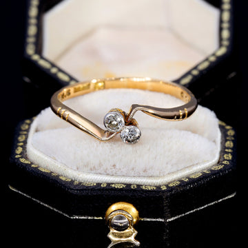 Eco-Friendly Festive Gifting: Choosing Antique Rings for a Sustainable Christmas