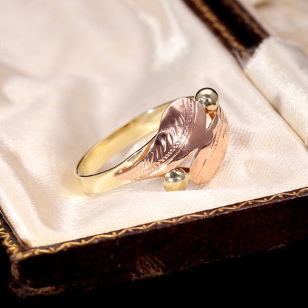 The Vintage Two Feathers Ring - Antique Jewellers