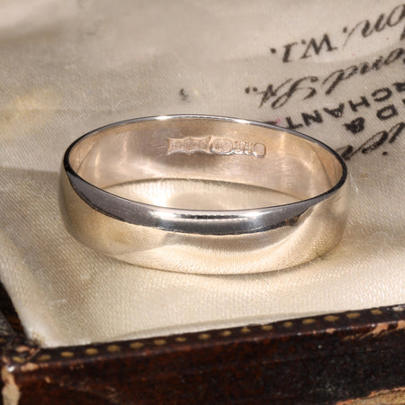 The Vintage 9ct White Gold Wedding Ring