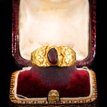 What Makes a Ring ‘Ancient’? A Clear Buyer’s Guide