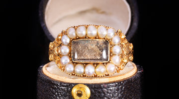 What Makes a Ring ‘Antique’? A Clear Buyer’s Guide