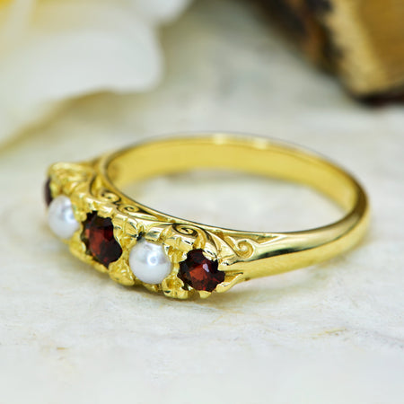 The Vintage Garnet and Pearl Gold Ring - Antique Jewellers